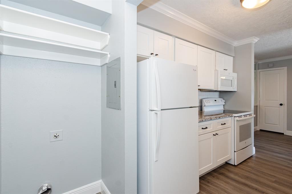 3919 Fairmont Parkway #238, Pasadena, Texas image 7