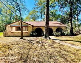 18130 Whispering Pines Dr Drive, Conroe, Texas image 1
