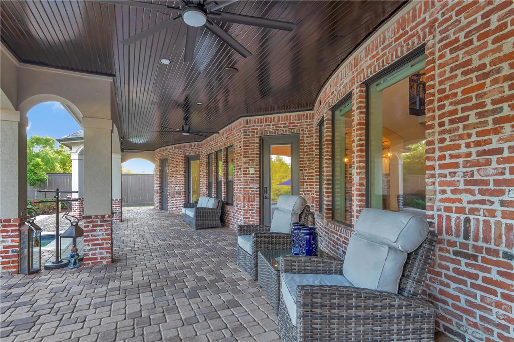 409 Hunters Lane, Friendswood, Texas image 9