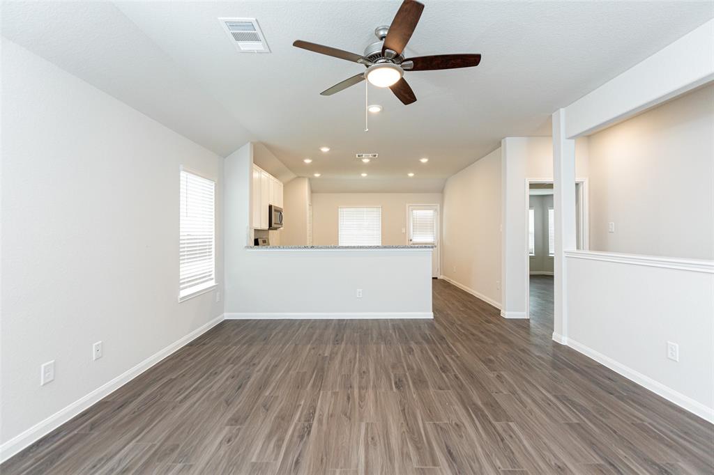 2340 Green Sturgeon Drive, Conroe, Texas image 4
