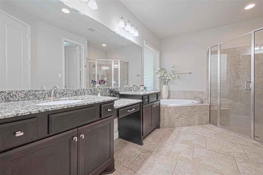110 Deerchase Drive, Conroe, Texas image 39