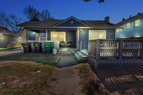 4206 Walker Street Houston TX 77023