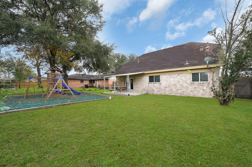 4803 Crepe Myrtle Lane, Pasadena, Texas image 15