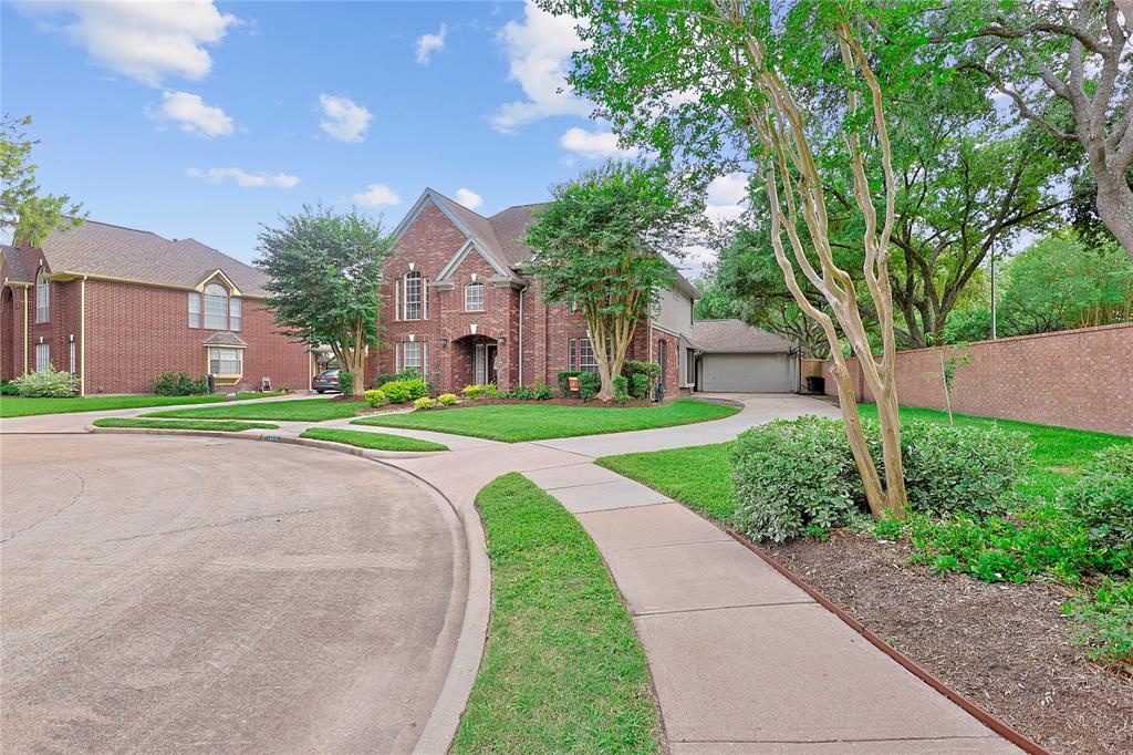 12915 Birch Falls Road, Houston, Texas image 2