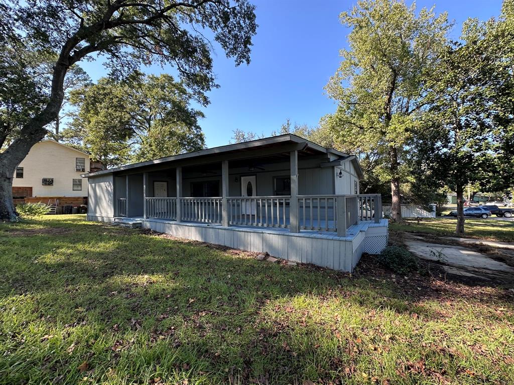 14189 Shadow Bay Drive, Willis, Texas image 6