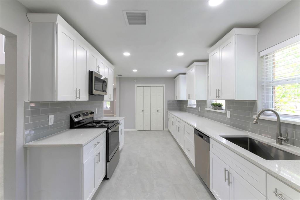 3605 Barberry Drive, Houston, Texas image 10