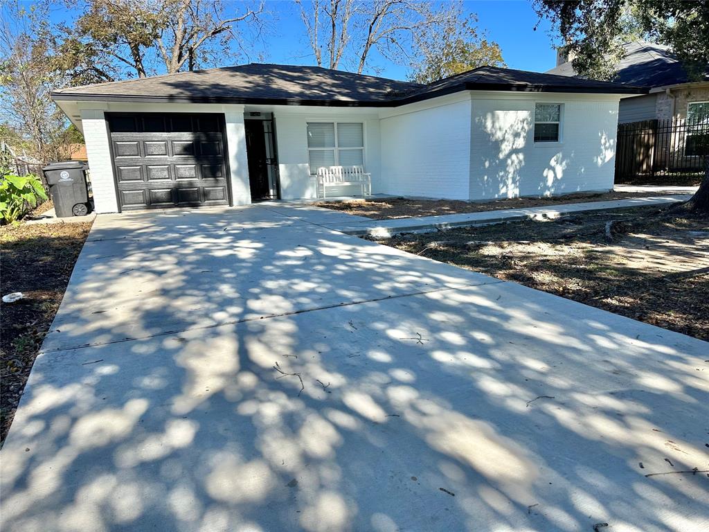 3605 Barberry Drive, Houston, Texas image 28