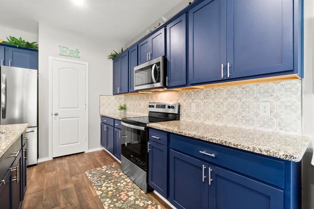 911 Forest View, New Caney, Texas image 7