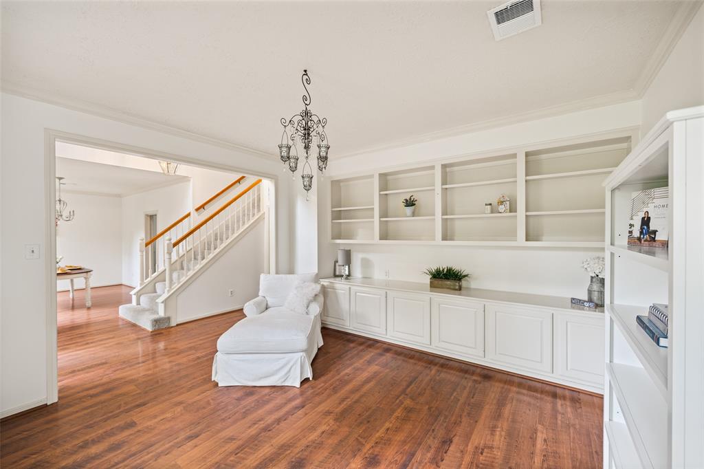 15 S Duskwood Place, The Woodlands, Texas image 6