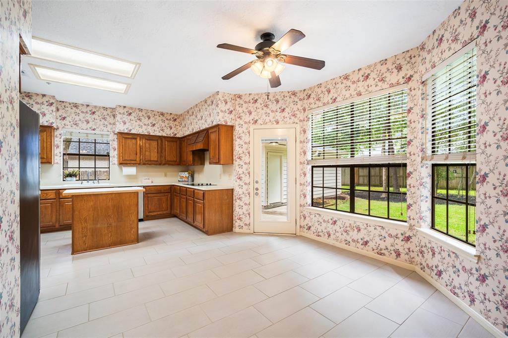 15 S Duskwood Place, The Woodlands, Texas image 20
