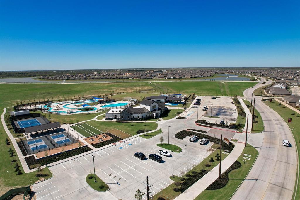 10317 Russell Pines Drive, Rosharon, Texas image 36