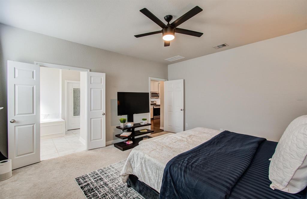 10317 Russell Pines Drive, Rosharon, Texas image 27