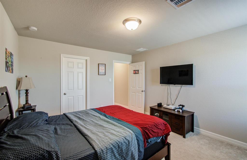 10317 Russell Pines Drive, Rosharon, Texas image 18