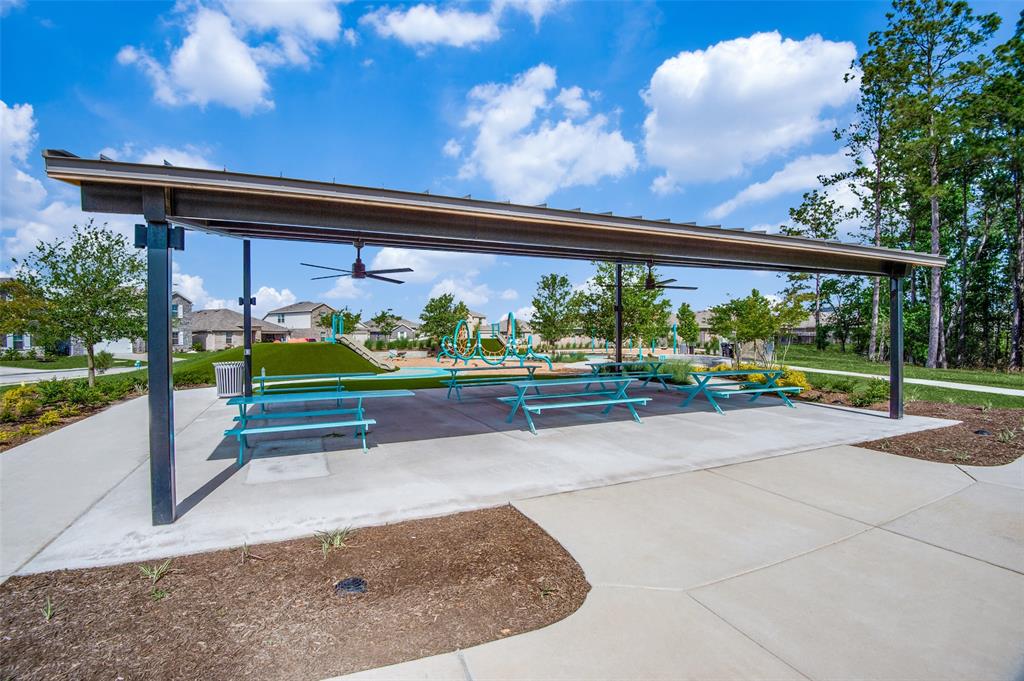 16920 Hazelnut Drive, Conroe, Texas image 38
