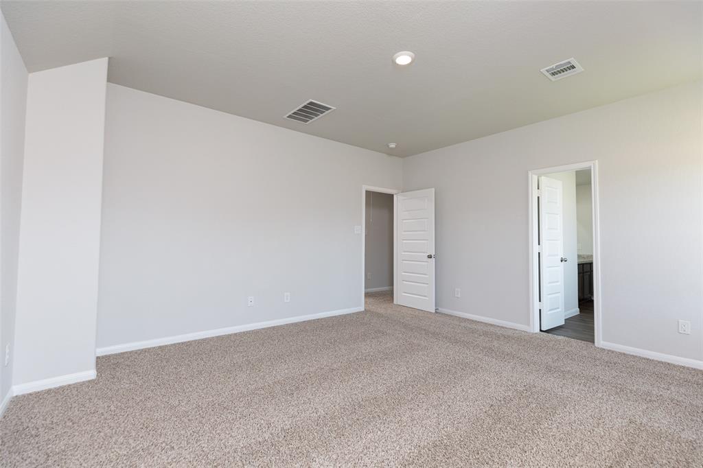 16920 Hazelnut Drive, Conroe, Texas image 31
