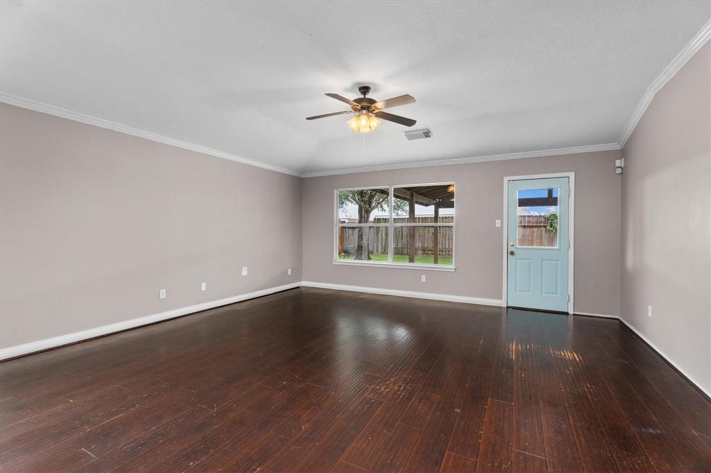 1910 Serenata Lane, Humble, Texas image 17