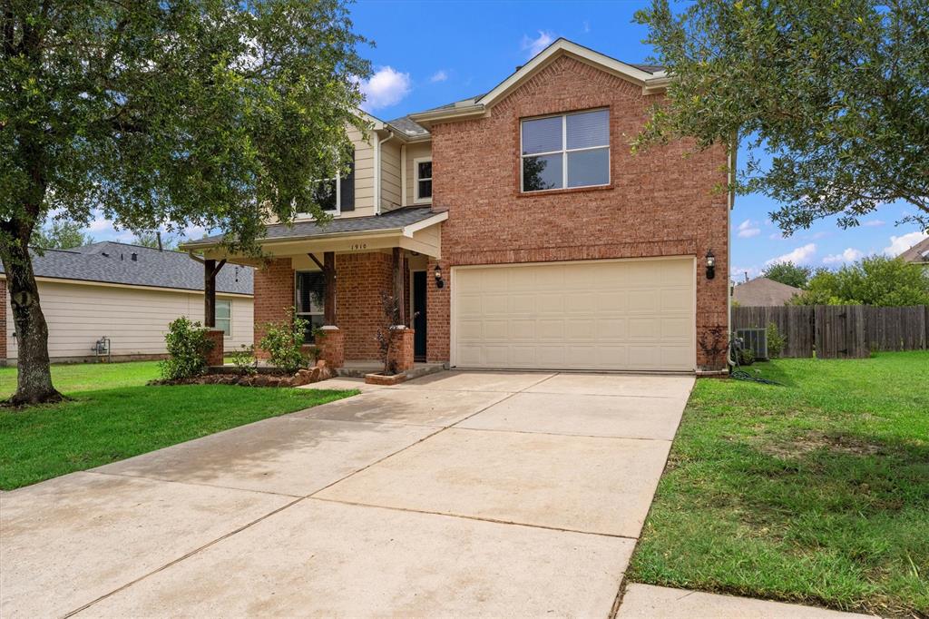 1910 Serenata Lane, Humble, Texas image 1