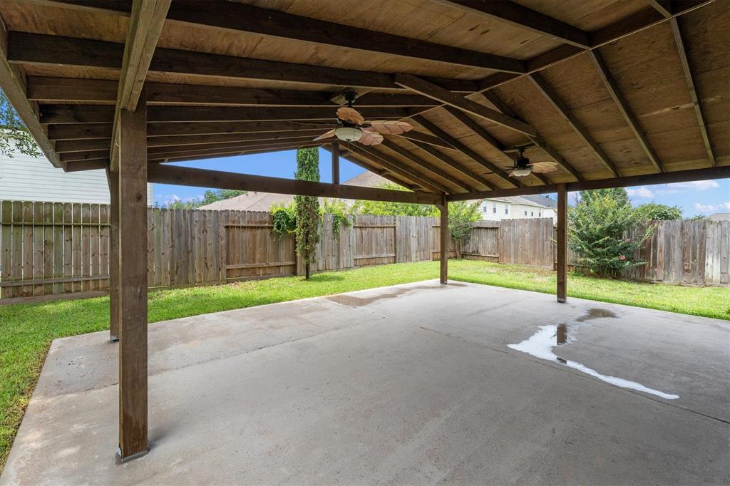 1910 Serenata Lane, Humble, Texas image 41