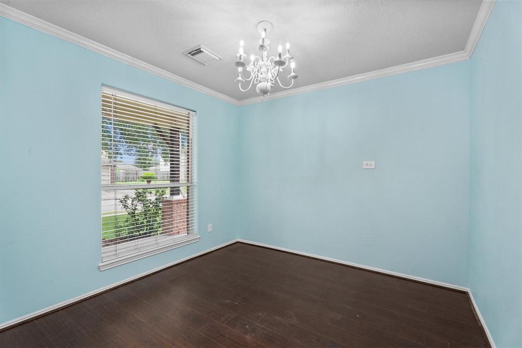 1910 Serenata Lane, Humble, Texas image 9