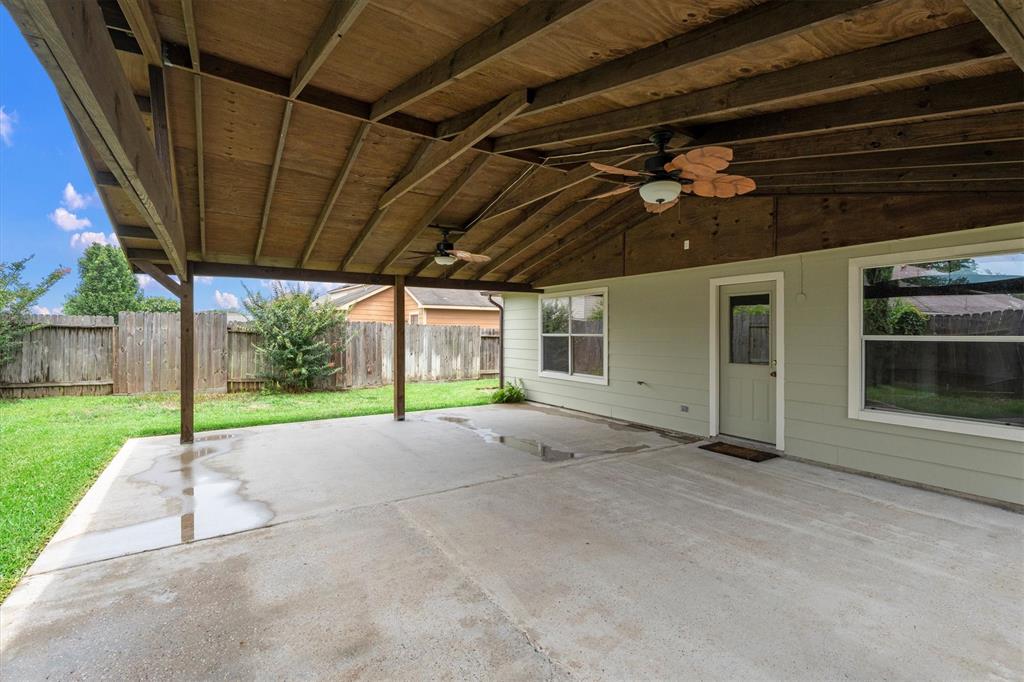 1910 Serenata Lane, Humble, Texas image 40