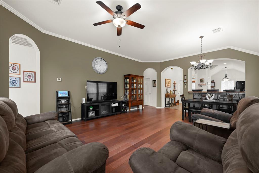 21 Signal Hill Drive, Manvel, Texas image 11