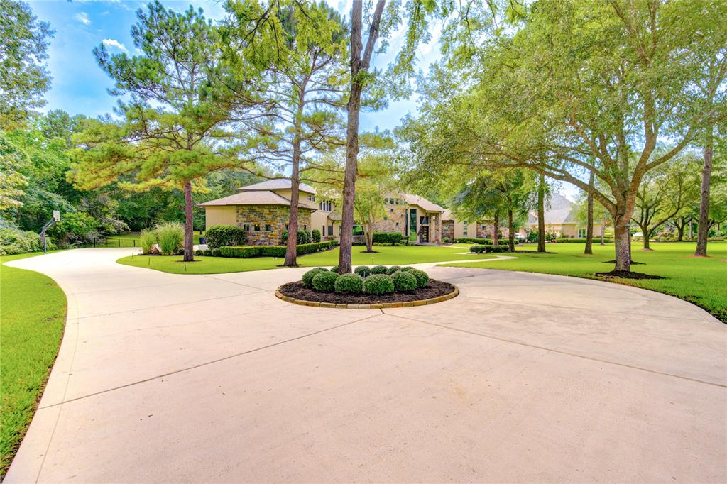 15 Huntington Woods Estates Drive