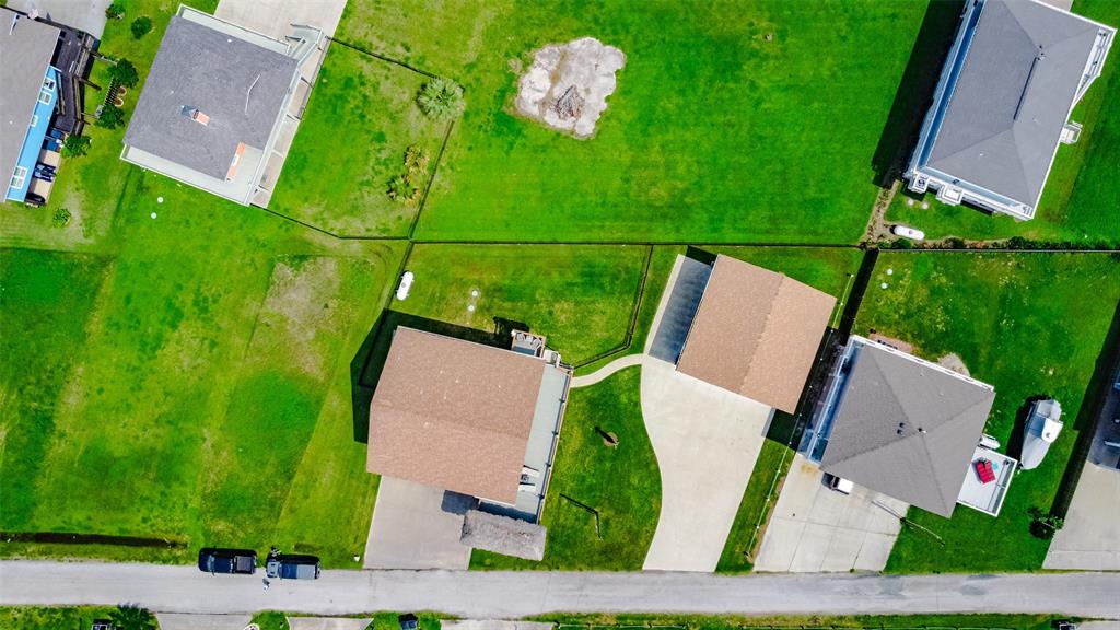 950 Seadrift Drive, Crystal Beach, Texas image 37