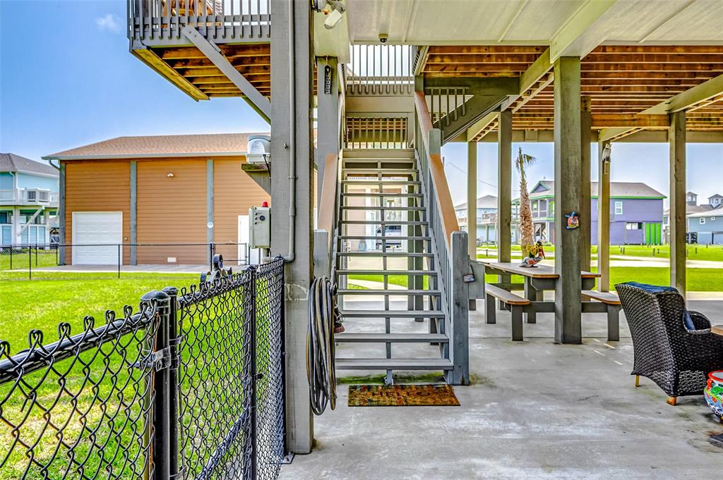 950 Seadrift Drive, Crystal Beach, Texas image 26