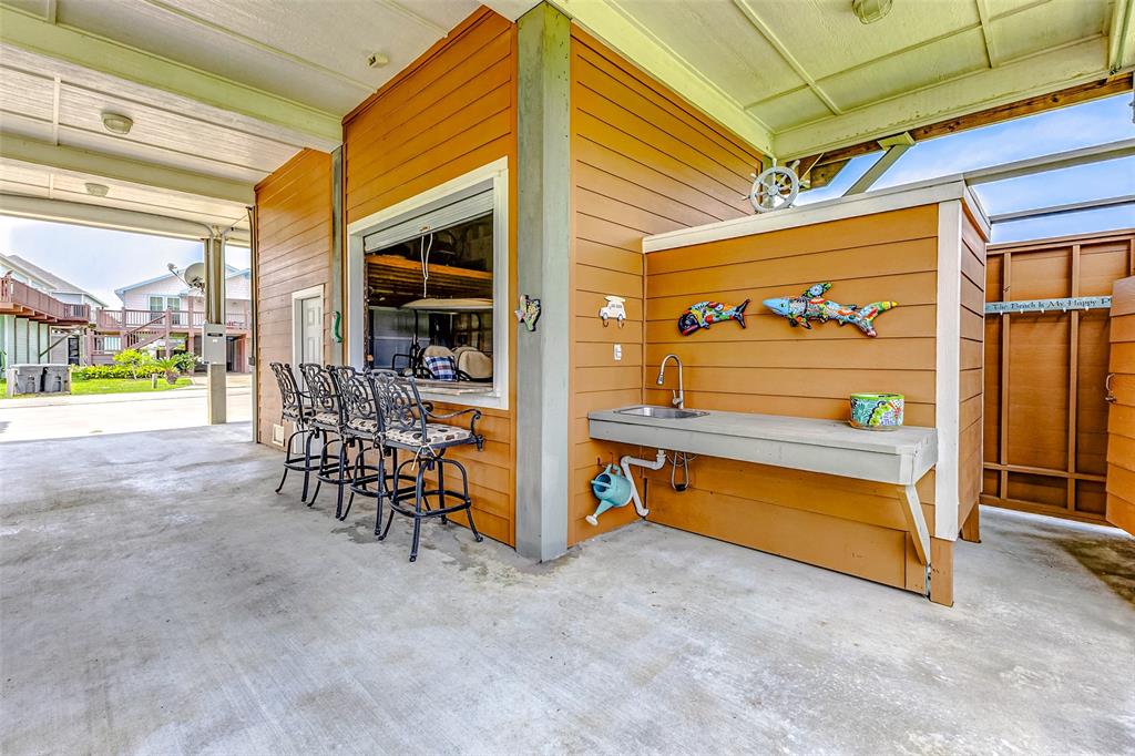 950 Seadrift Drive, Crystal Beach, Texas image 29