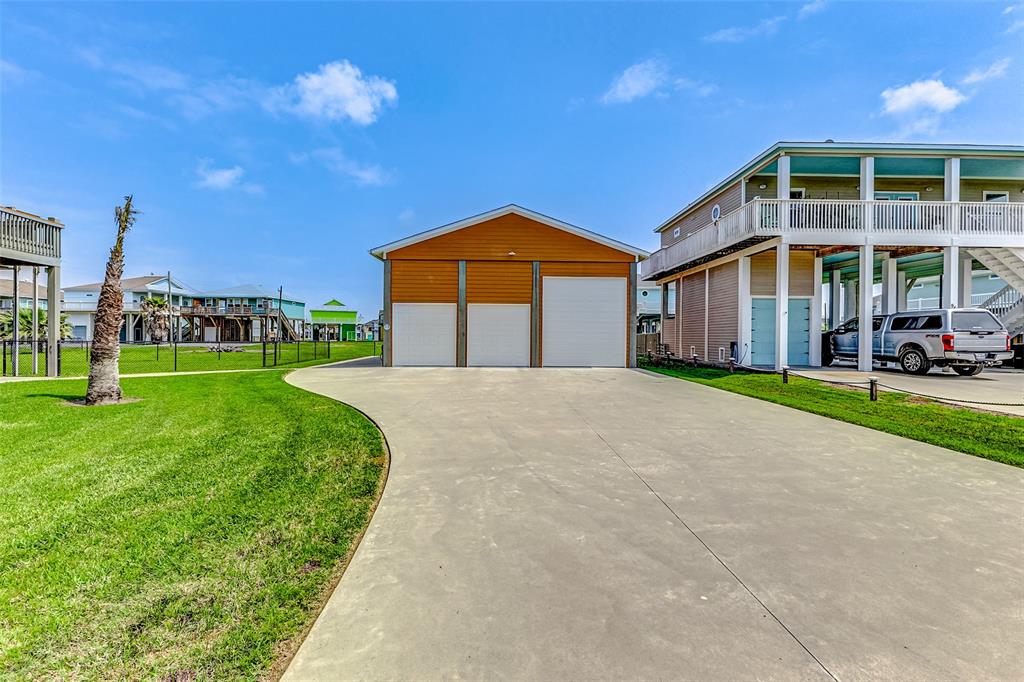 950 Seadrift Drive, Crystal Beach, Texas image 34