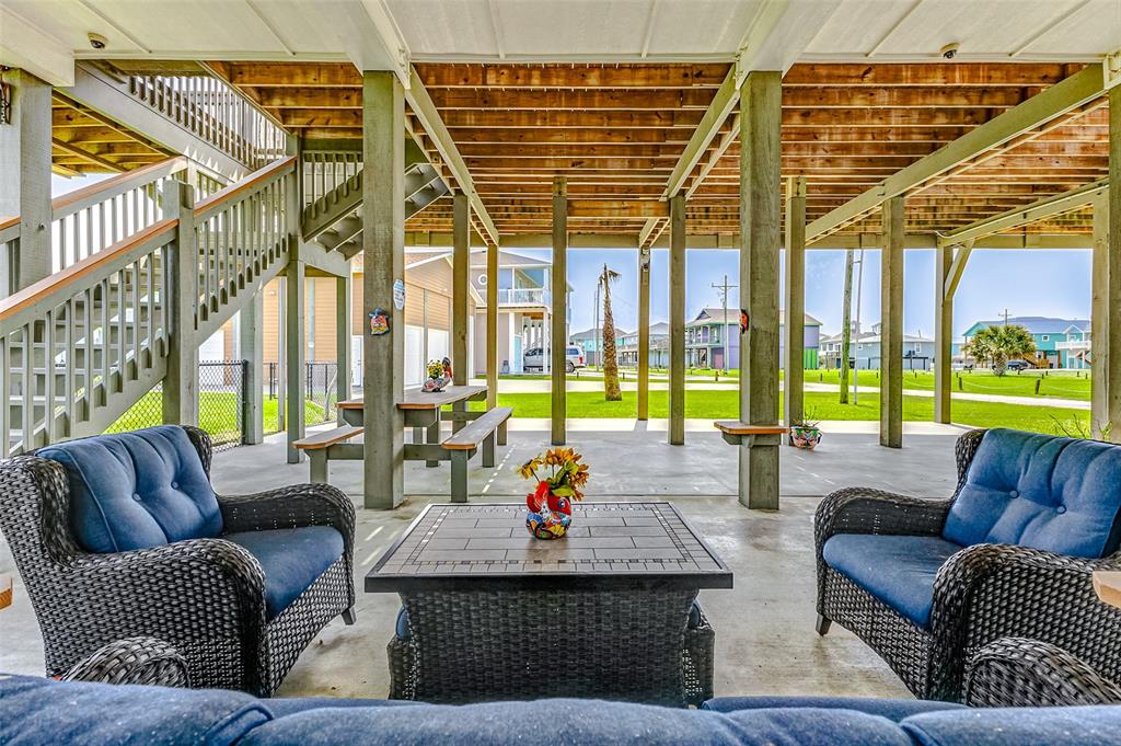 950 Seadrift Drive, Crystal Beach, Texas image 31