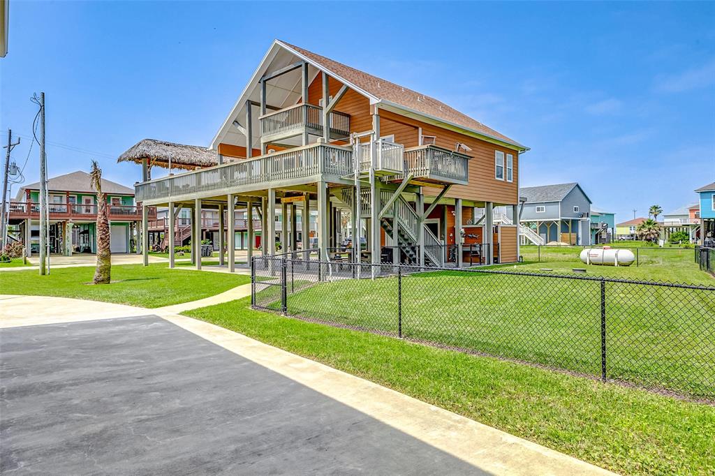 950 Seadrift Drive, Crystal Beach, Texas image 35