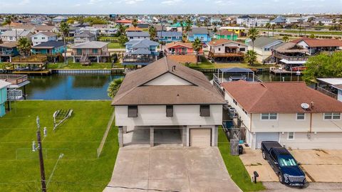 A home in Bayou Vista