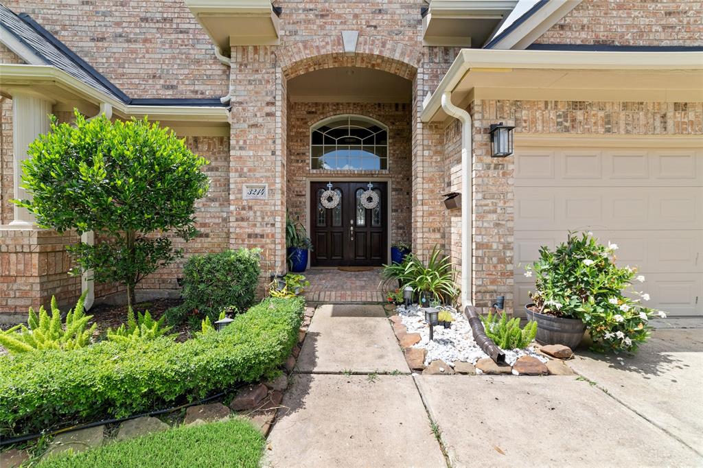 3214 E Cedar Hollow Drive