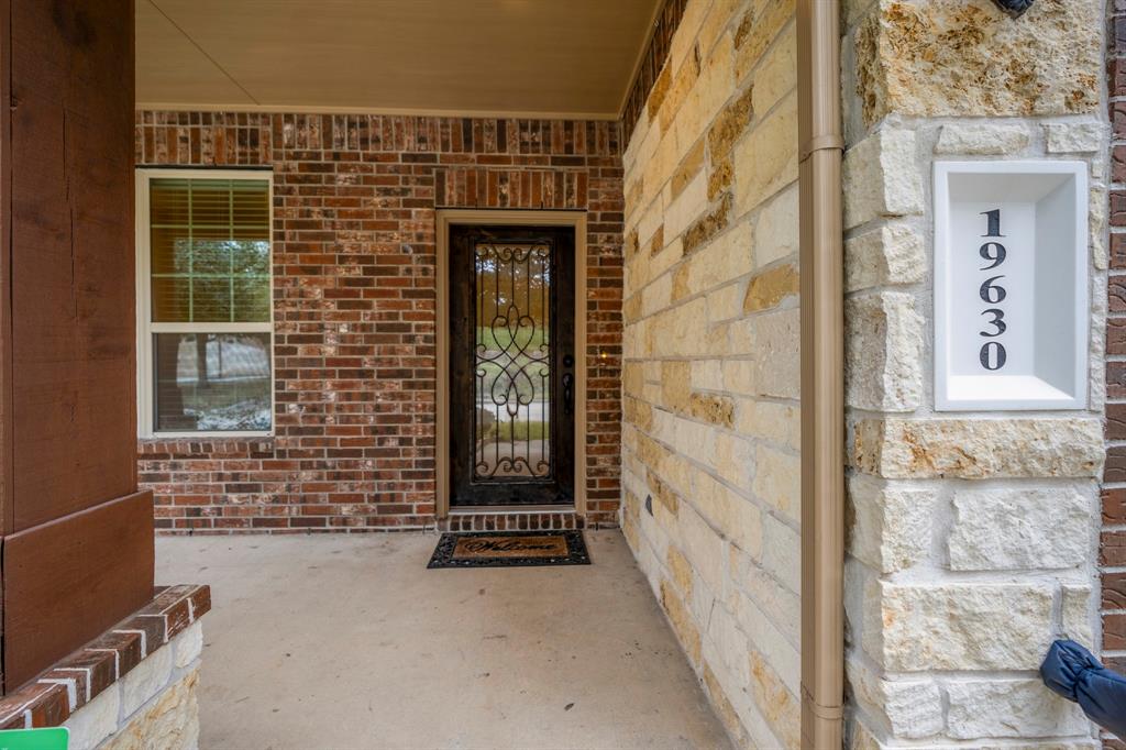 19630 Candlewood Oaks Lane, Spring, Texas image 5