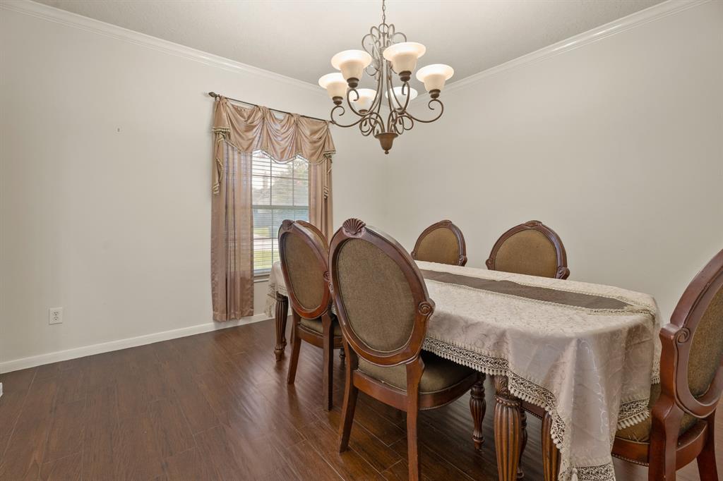2280 Longspur Lane