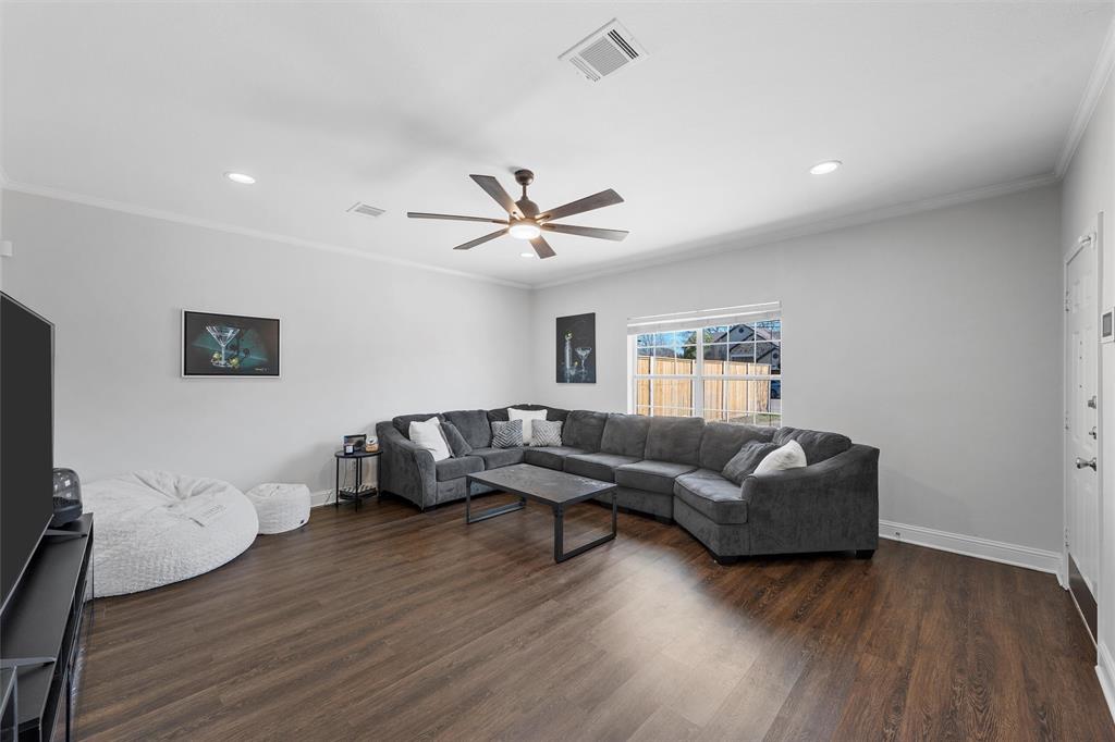 2011 S 8th Street, Waco, Texas image 9