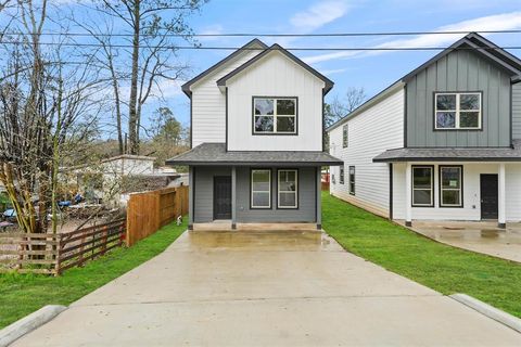 11966 Canal Street Willis TX 77318