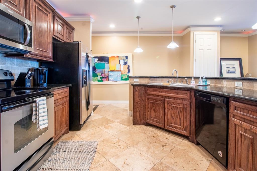 7039 Kingston Cove Lane 307