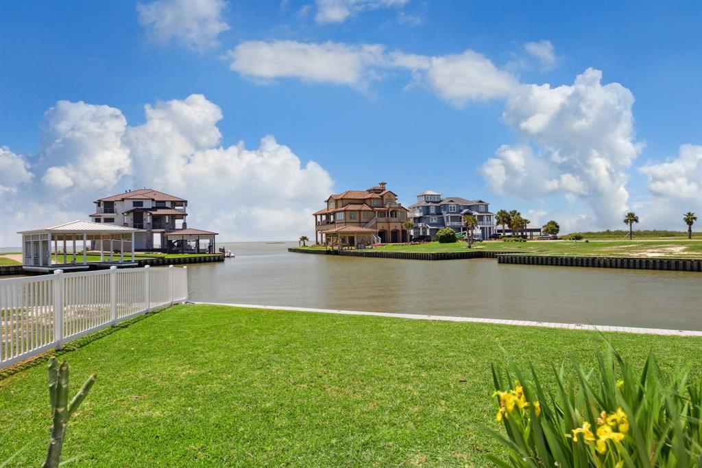 51 Long Key, Hitchcock, Texas image 44