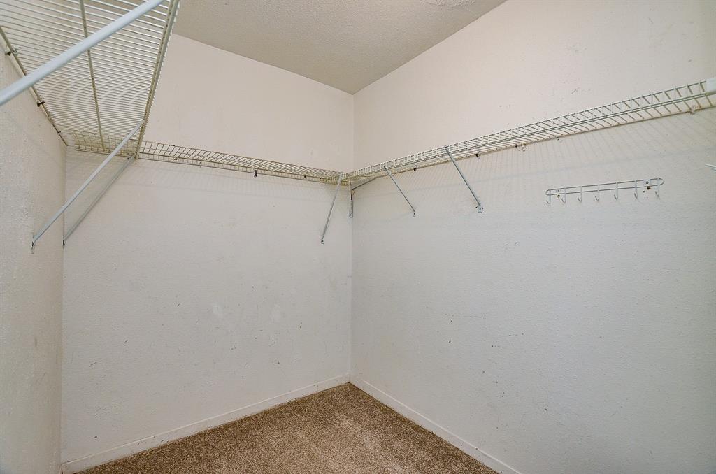 9350 Country Creek Drive #5, Houston, Texas image 27