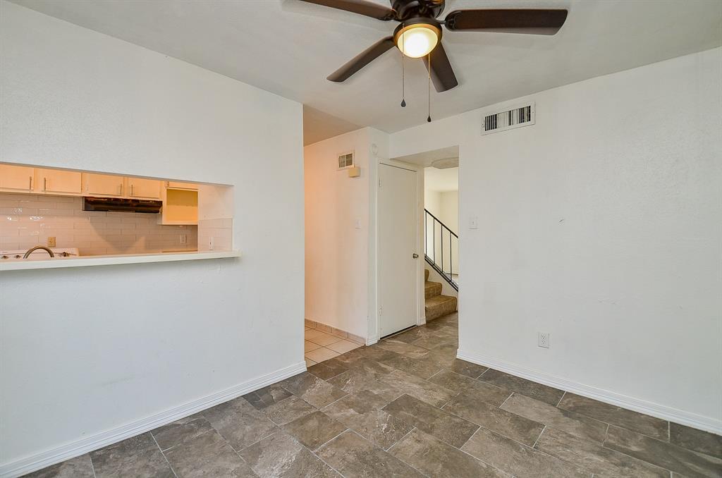 9350 Country Creek Drive #5, Houston, Texas image 6
