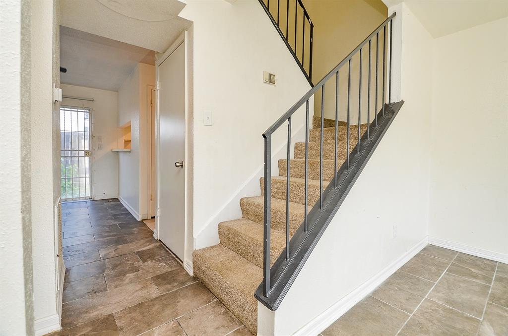 9350 Country Creek Drive #5, Houston, Texas image 10