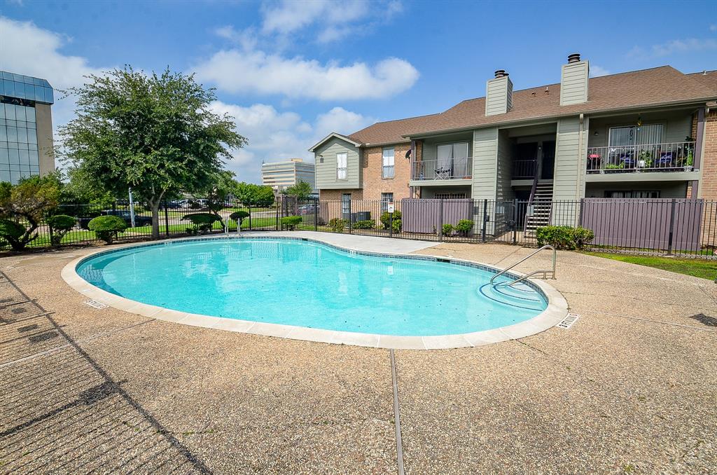 9350 Country Creek Drive #5, Houston, Texas image 31