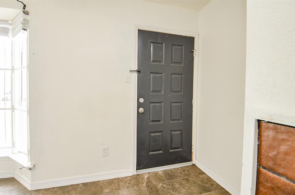 9350 Country Creek Drive #5, Houston, Texas image 17