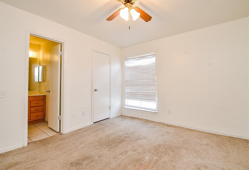 9350 Country Creek Drive #5, Houston, Texas image 23