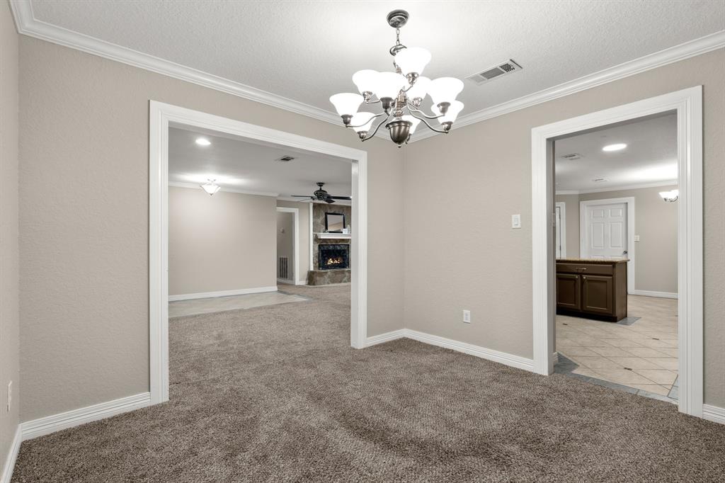107 Woodmont Drive, Conroe, Texas image 9
