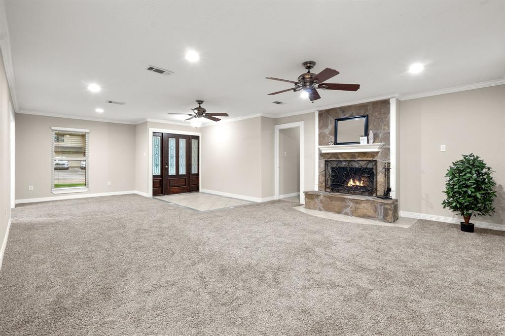 107 Woodmont Drive, Conroe, Texas image 12