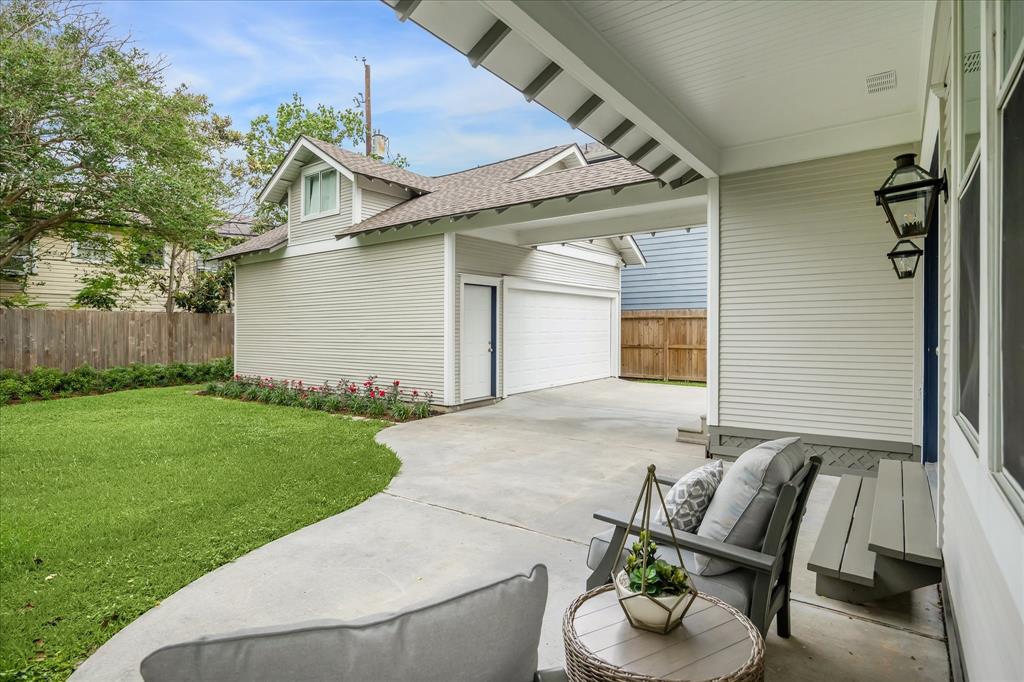 725 E 12th Street, Houston, Texas image 34