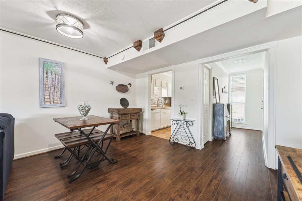 215 Post Office Street #1108, Galveston, Texas image 3